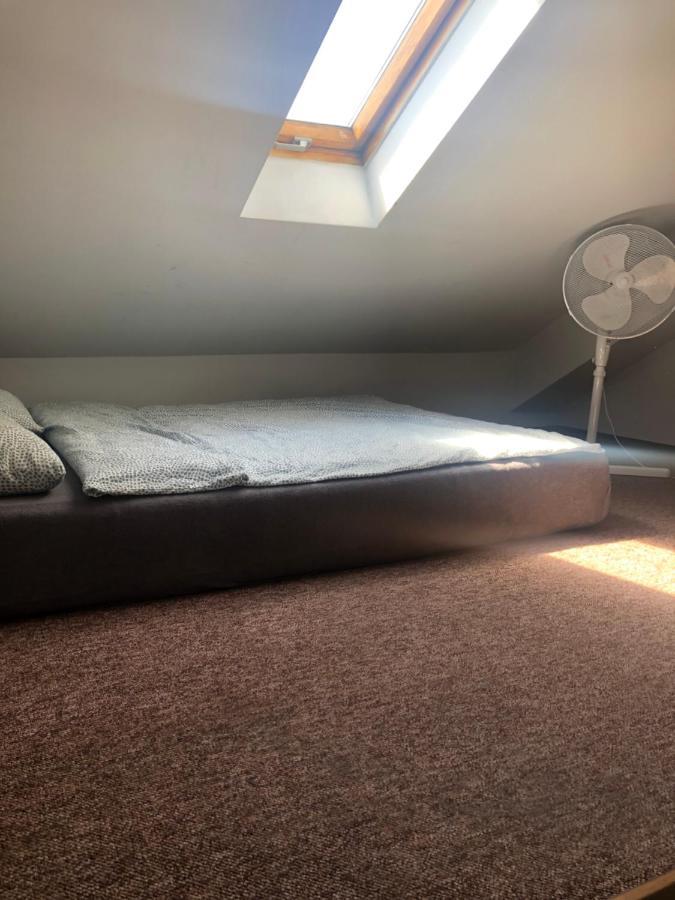 Hugo Apartment Красков Екстериор снимка